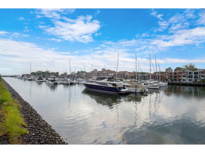 8951 The Point Circuit, Sanctuary Cove QLD 4212