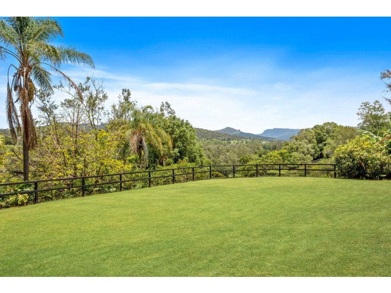 6 Fresco Court, Tallebudgera Valley QLD 4228