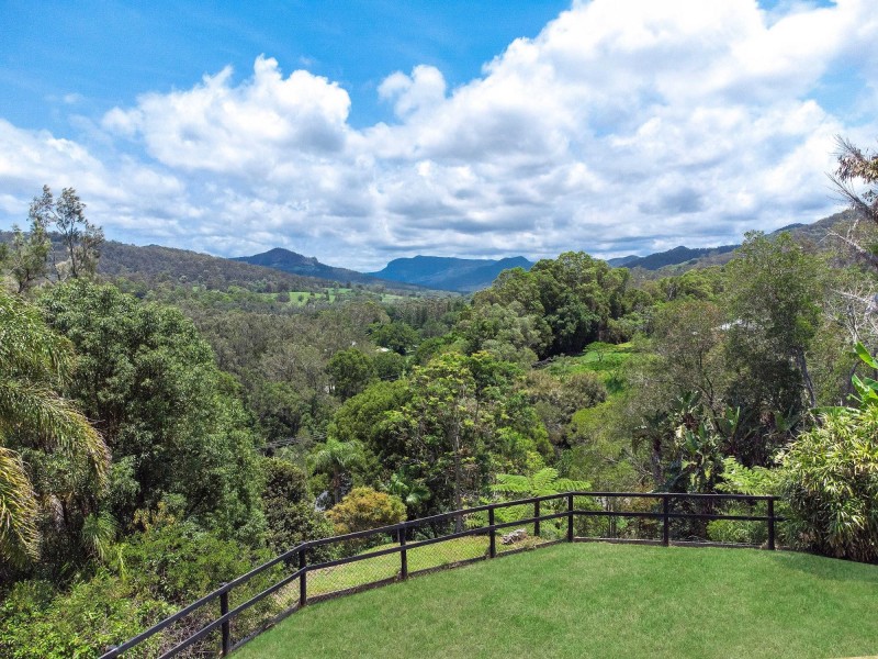 6 Fresco Court, Tallebudgera Valley QLD 4228