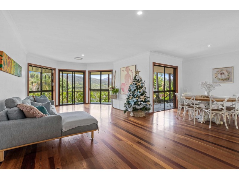 6 Fresco Court, Tallebudgera Valley QLD 4228