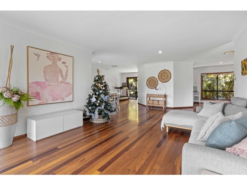 6 Fresco Court, Tallebudgera Valley QLD 4228