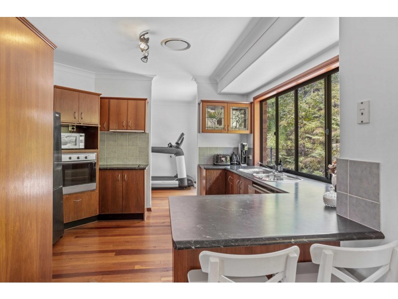 6 Fresco Court, Tallebudgera Valley QLD 4228
