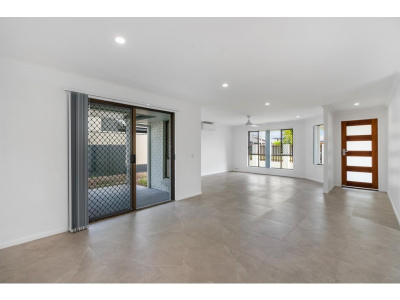 23 Altissimo Close, Varsity Lakes QLD 4227