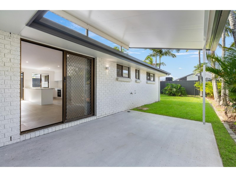 23 Altissimo Close, Varsity Lakes QLD 4227
