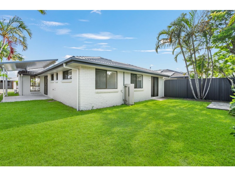 23 Altissimo Close, Varsity Lakes QLD 4227