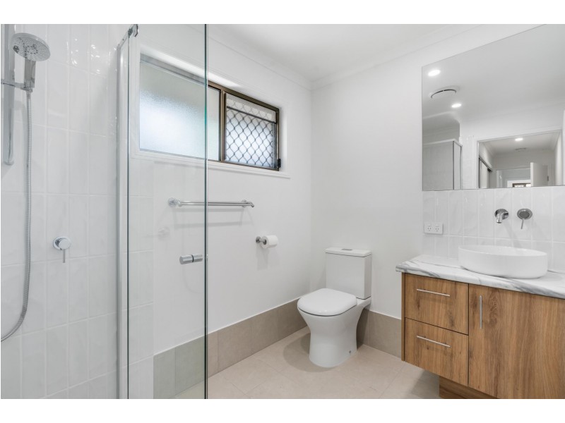 23 Altissimo Close, Varsity Lakes QLD 4227