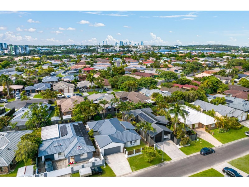 23 Altissimo Close, Varsity Lakes QLD 4227