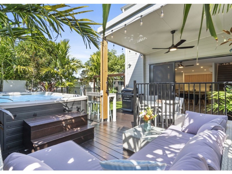 124 North Quay Circuit, Hope Island QLD 4212