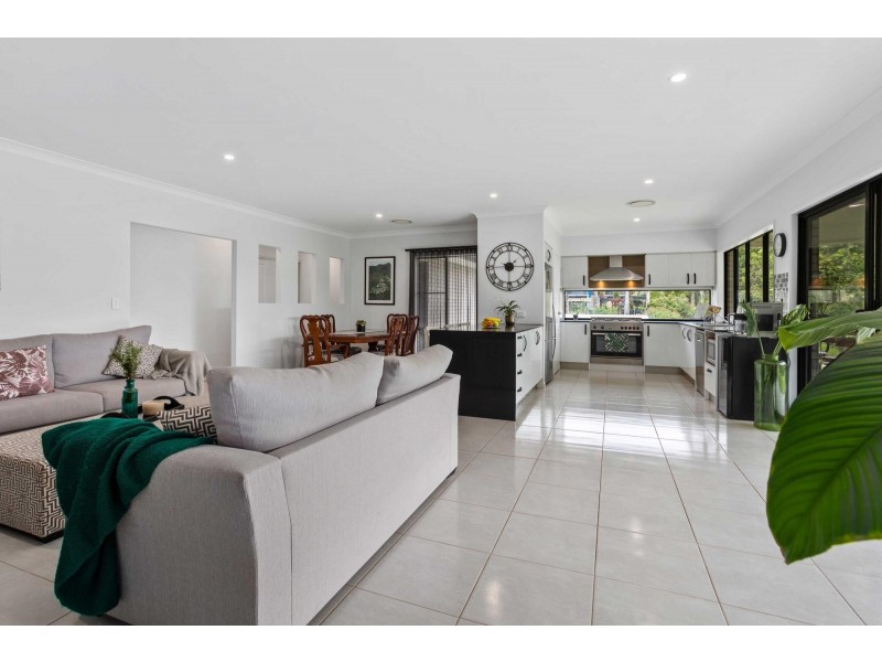 159 Gardenia Drive, Bonogin QLD 4213