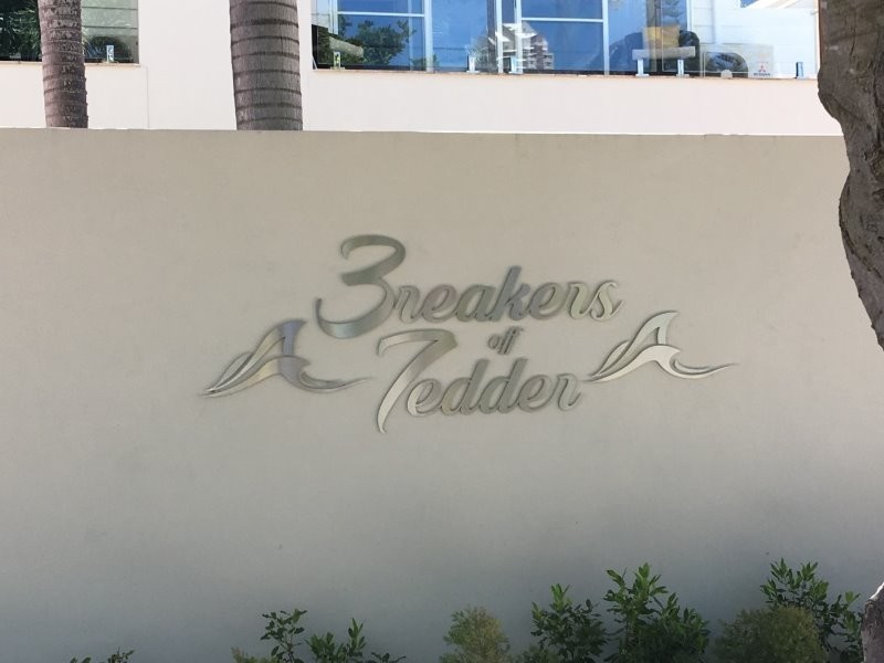 2/37 Breaker Street, Main Beach QLD 4217