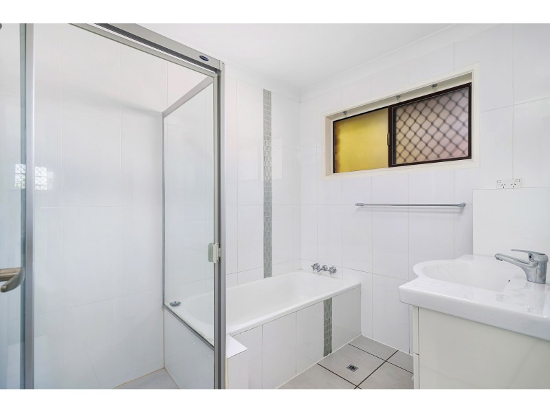 36 Currumburra Road, Ashmore QLD 4214