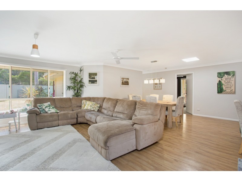 36 Langport Parade, Mudgeeraba QLD 4213