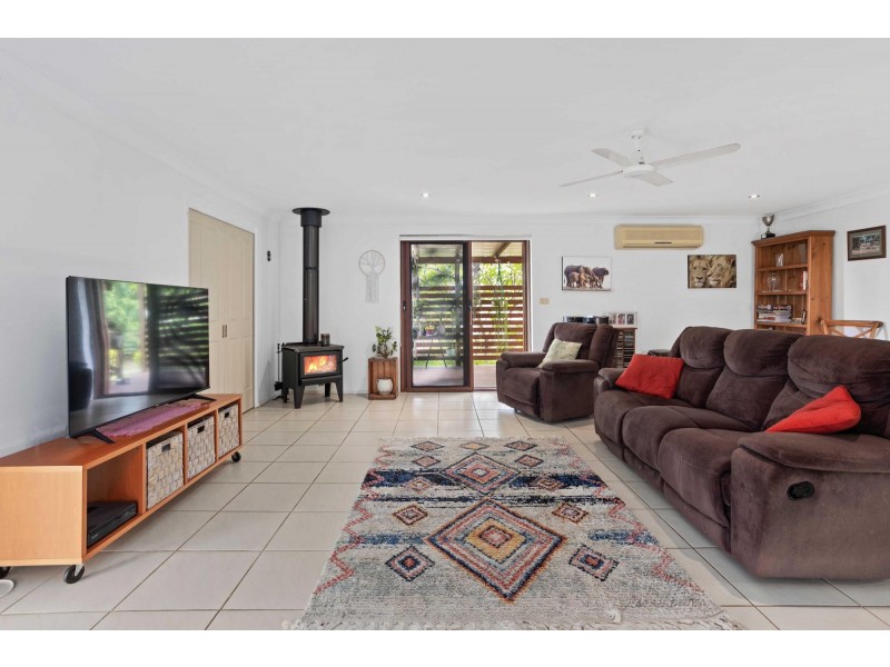 6 Kurilpa Street, Worongary QLD 4213