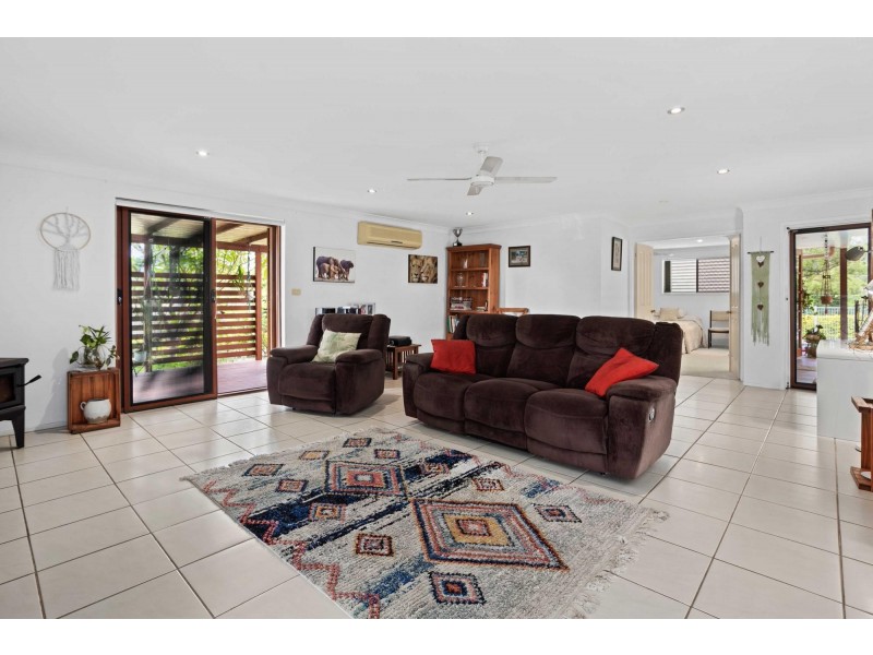 6 Kurilpa Street, Worongary QLD 4213