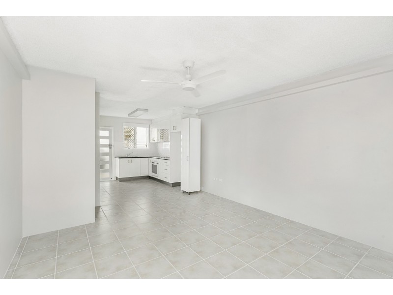 6/8-12 Marine Parade, Miami QLD 4220