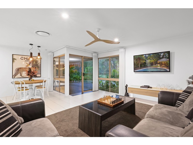 18 Carnoustie Court, Robina QLD 4226