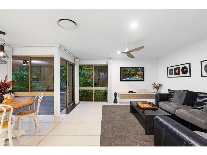 18 Carnoustie Court, Robina QLD 4226