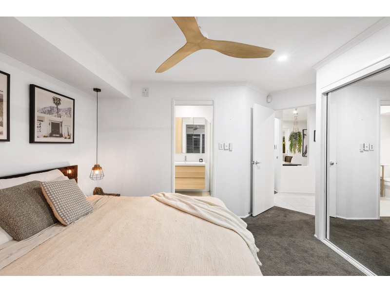 18 Carnoustie Court, Robina QLD 4226