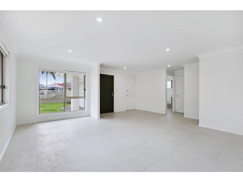 52 Stanford Avenue, Varsity Lakes QLD 4227