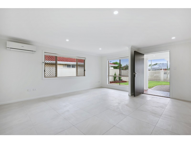 52 Stanford Avenue, Varsity Lakes QLD 4227