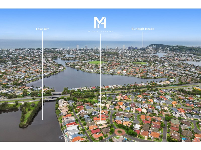 52 Stanford Avenue, Varsity Lakes QLD 4227