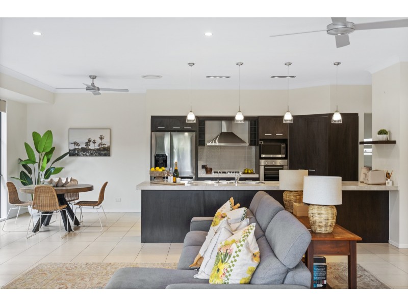 12 Worchester Terrace, Reedy Creek QLD 4227