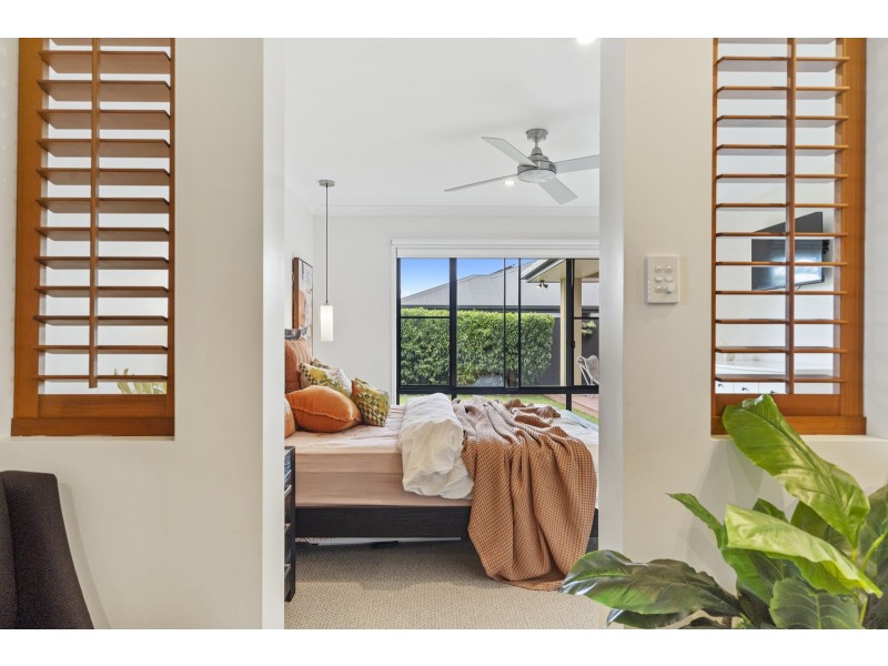 12 Worchester Terrace, Reedy Creek QLD 4227