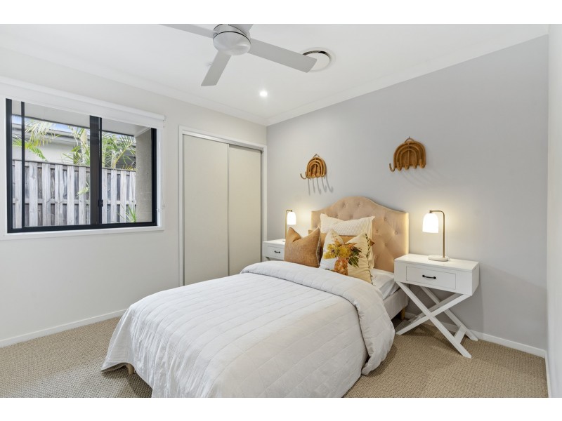 12 Worchester Terrace, Reedy Creek QLD 4227