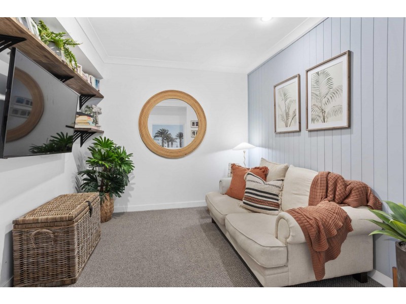 10/10 Valbonne Avenue, Varsity Lakes QLD 4227