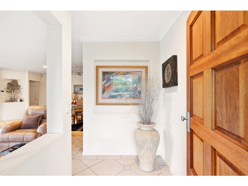 1/2 Pearwood Lane, Robina QLD 4226