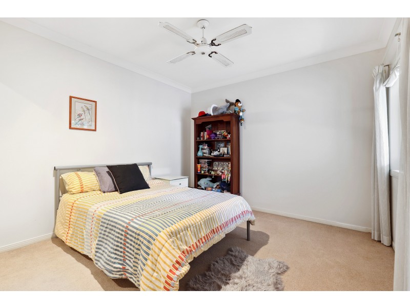 1/2 Pearwood Lane, Robina QLD 4226