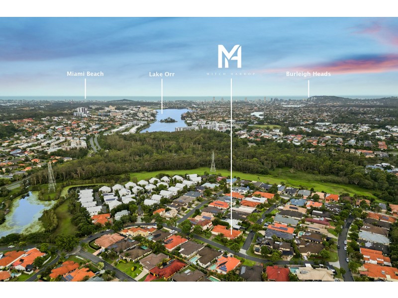 1/2 Pearwood Lane, Robina QLD 4226
