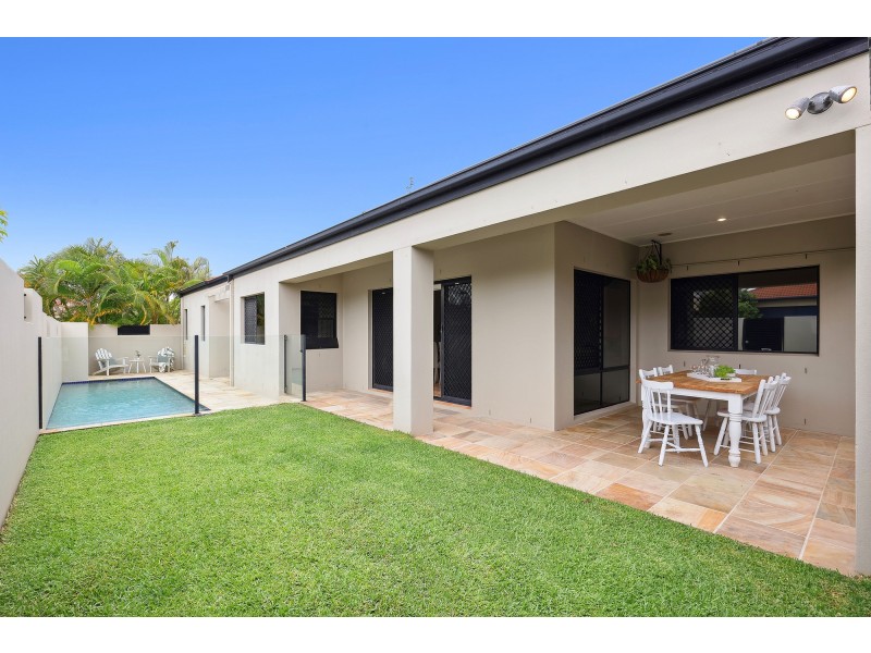 10 Windemere Crescent, Varsity Lakes QLD 4227