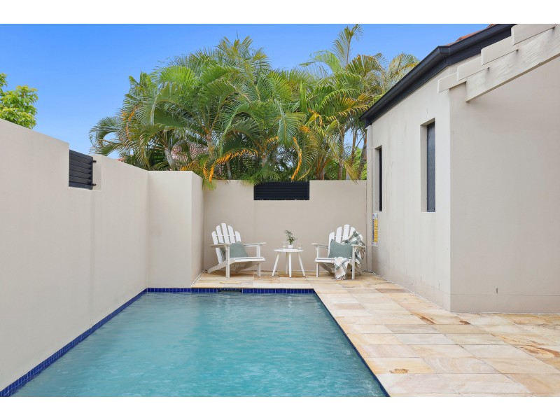 10 Windemere Crescent, Varsity Lakes QLD 4227