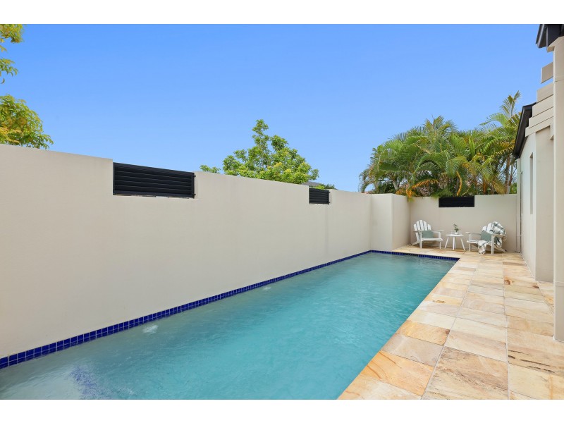 10 Windemere Crescent, Varsity Lakes QLD 4227