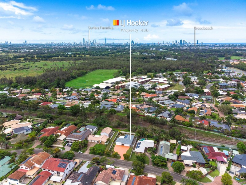 90 Merridown Drive, Merrimac QLD 4226