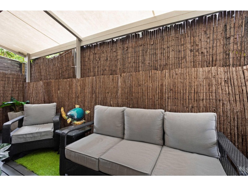 2/12 Martin Street, Nerang QLD 4211