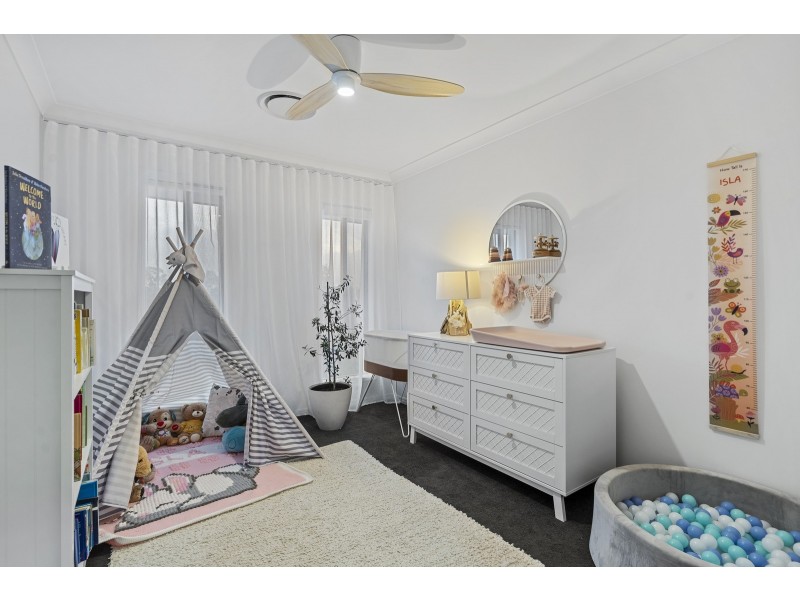 12 Skyburnett Street, Reedy Creek QLD 4227