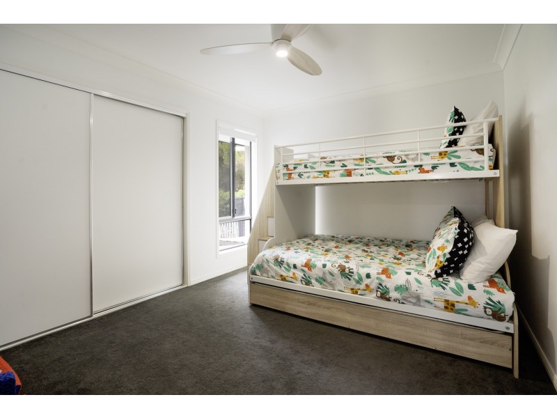 12 Skyburnett Street, Reedy Creek QLD 4227