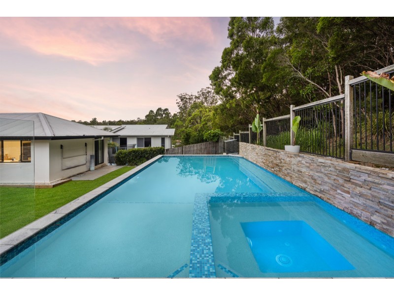 12 Skyburnett Street, Reedy Creek QLD 4227