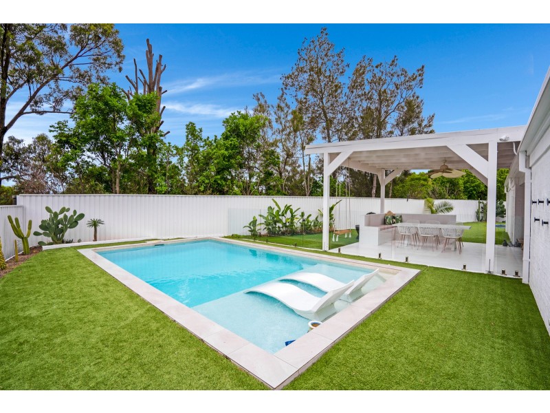 37 Langport Parade, Mudgeeraba QLD 4213