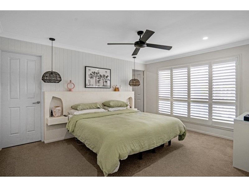 37 Langport Parade, Mudgeeraba QLD 4213