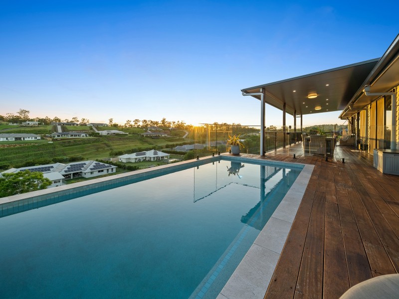 52 Montego Hills Drive, Kingsholme QLD 4208