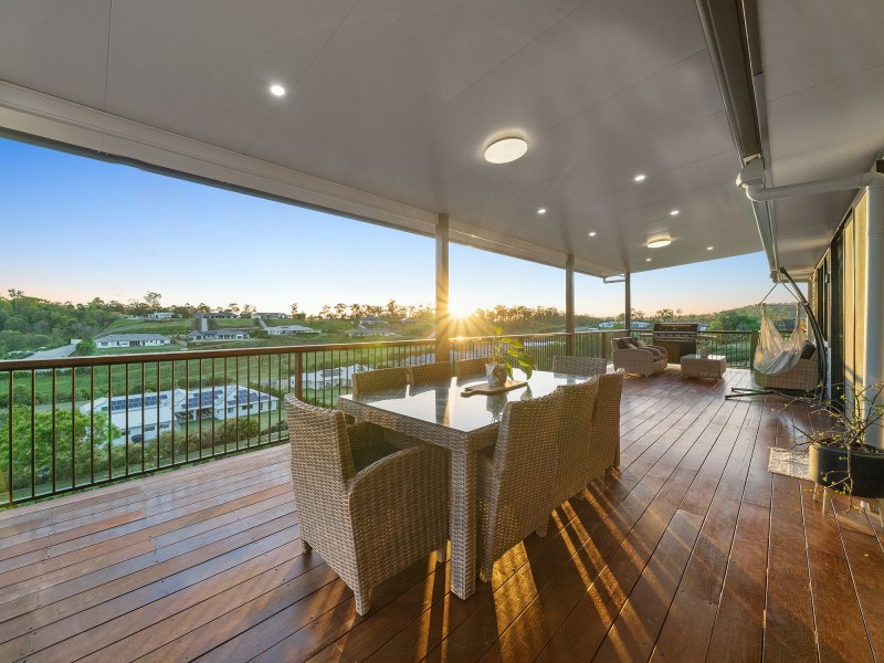 52 Montego Hills Drive, Kingsholme QLD 4208