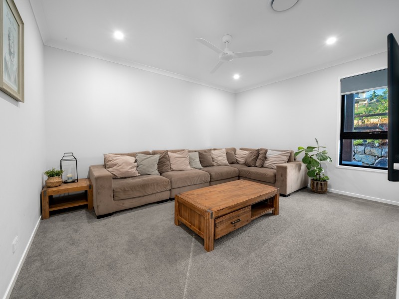 52 Montego Hills Drive, Kingsholme QLD 4208