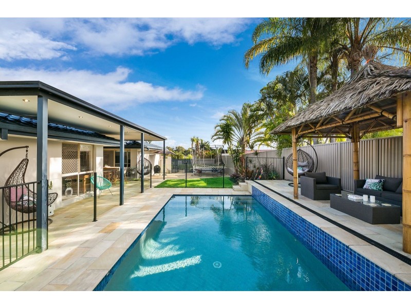 16 Nunawading Court, Robina QLD 4226