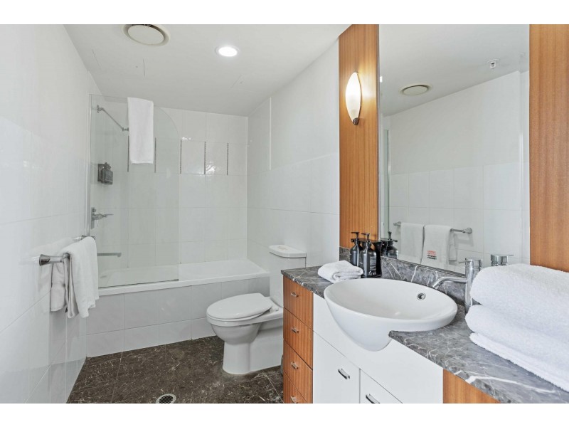 1195/23 Ferny Avenue, Surfers Paradise QLD 4217