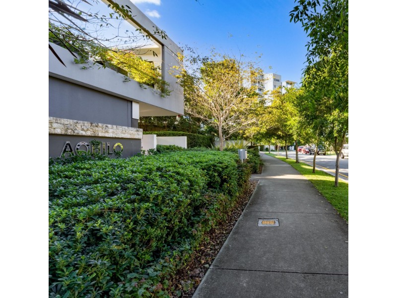 504/11 Compass Drive, Biggera Waters QLD 4216