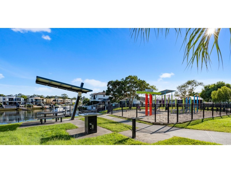 504/11 Compass Drive, Biggera Waters QLD 4216