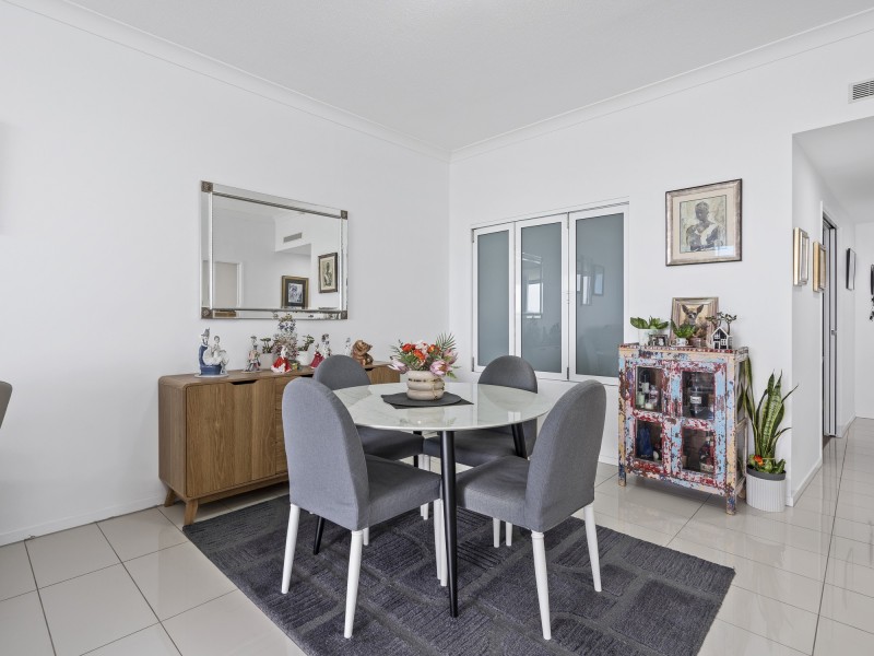 504/11 Compass Drive, Biggera Waters QLD 4216